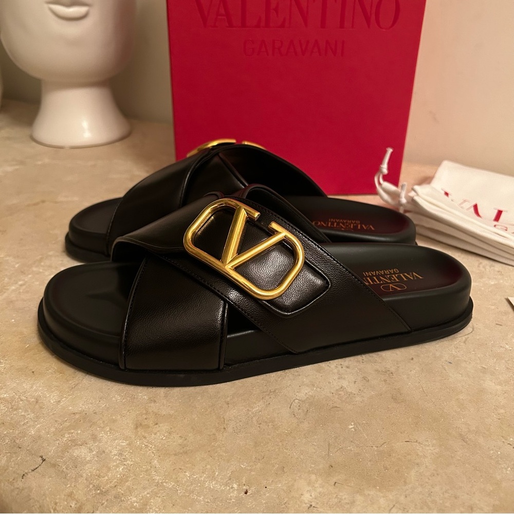 Authentic Valentino Garavani Black leather gold logo plate Slides Size 40 EUC! - Picture 15 of 16
